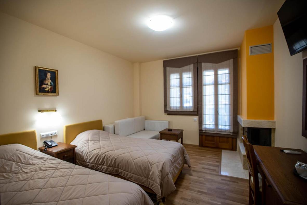 Rentinia Inn Rentína Exteriör bild