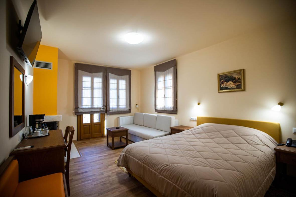 Rentinia Inn Rentína Exteriör bild