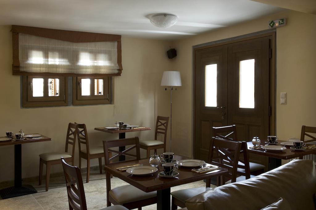Rentinia Inn Rentína Exteriör bild